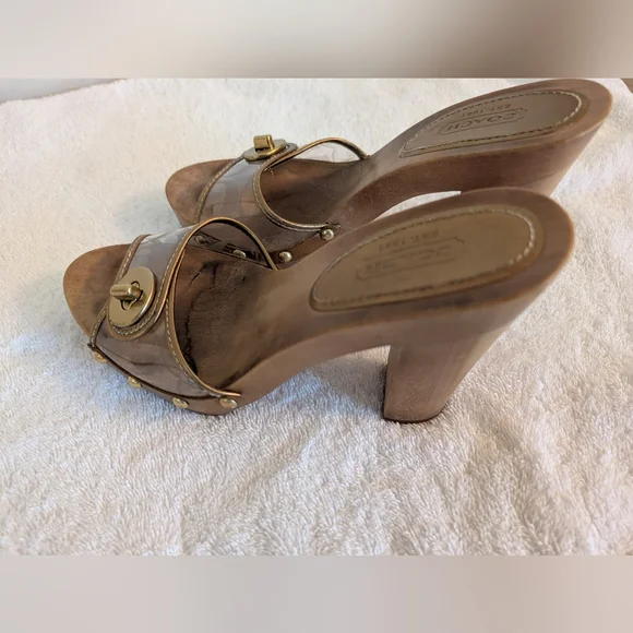 Coach Cagney Clear Bronze Gold Wooden Sz.7.5 Platform Slip-On Heels - Picture 2 of 13